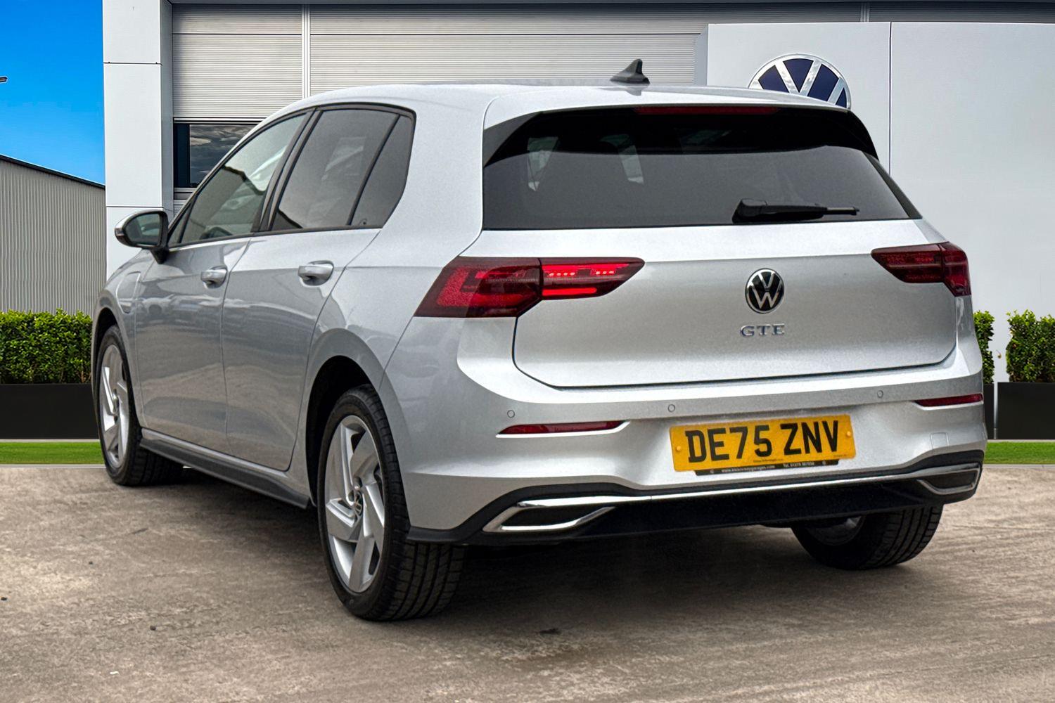 Used Volkswagen Golf 2025 for sale - 77742255: Photo 2