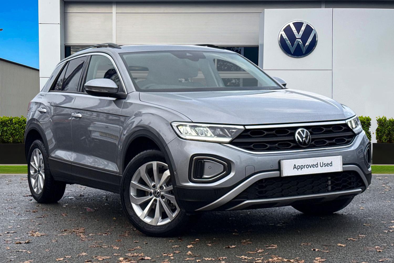 Used Volkswagen T-Roc 2025 for sale - 76876103: Photo 1