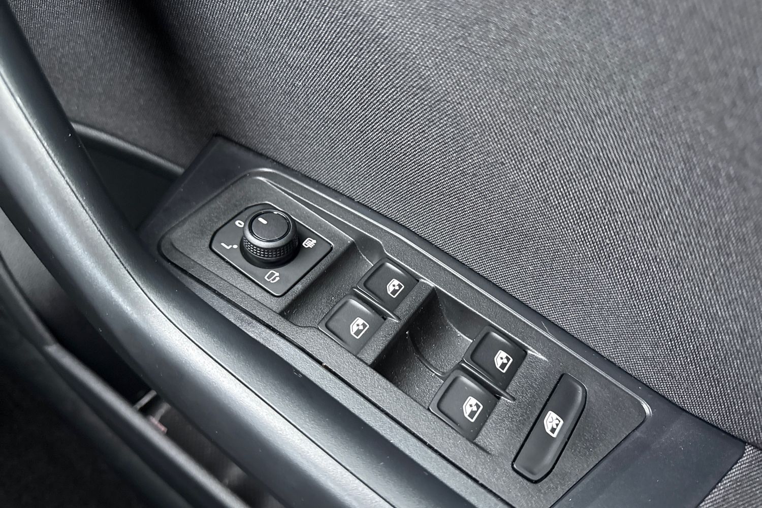 Used Volkswagen T-Roc 2025 for sale - 76876103: Photo 25