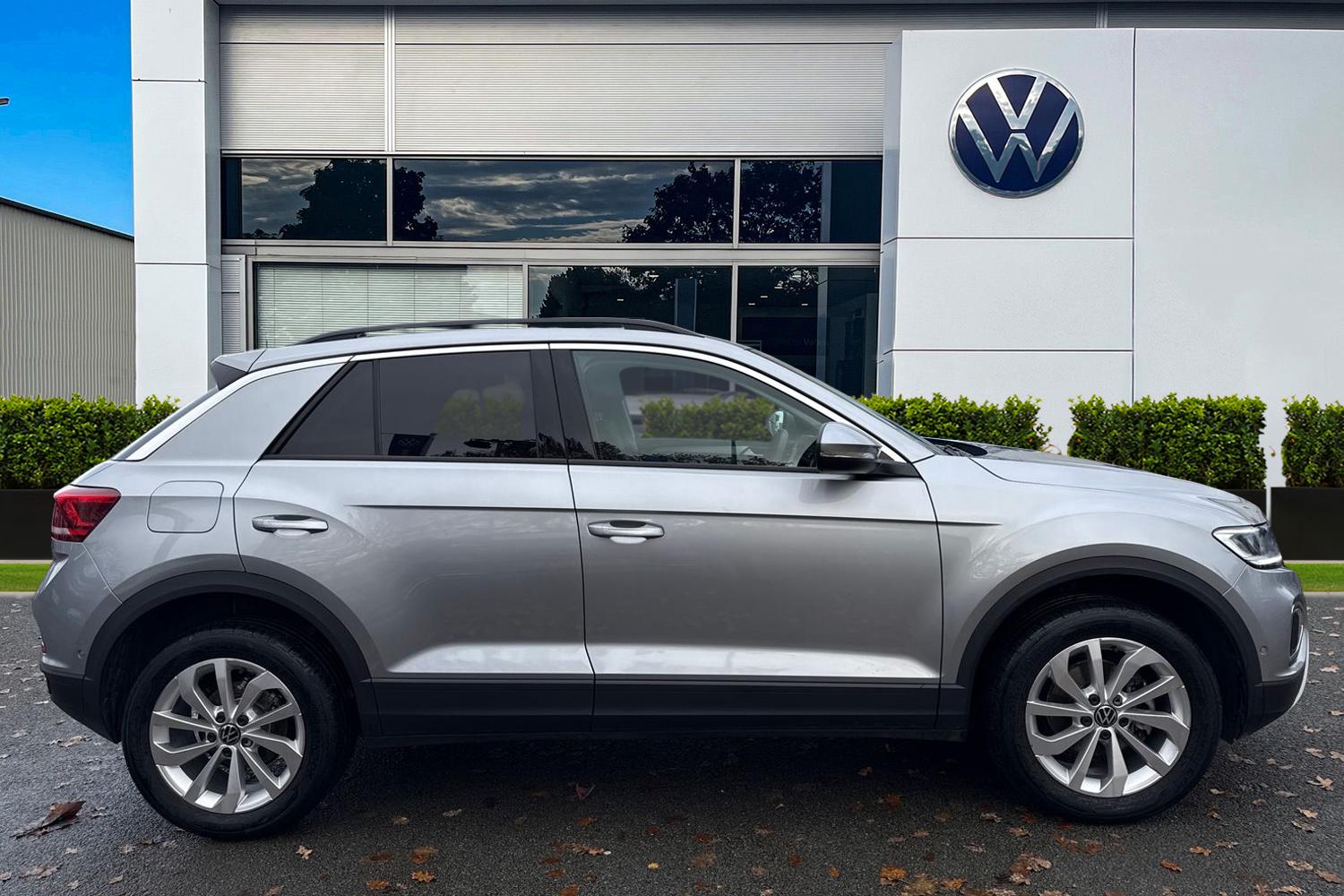 Used Volkswagen T-Roc 2025 for sale - 76876103: Photo 3