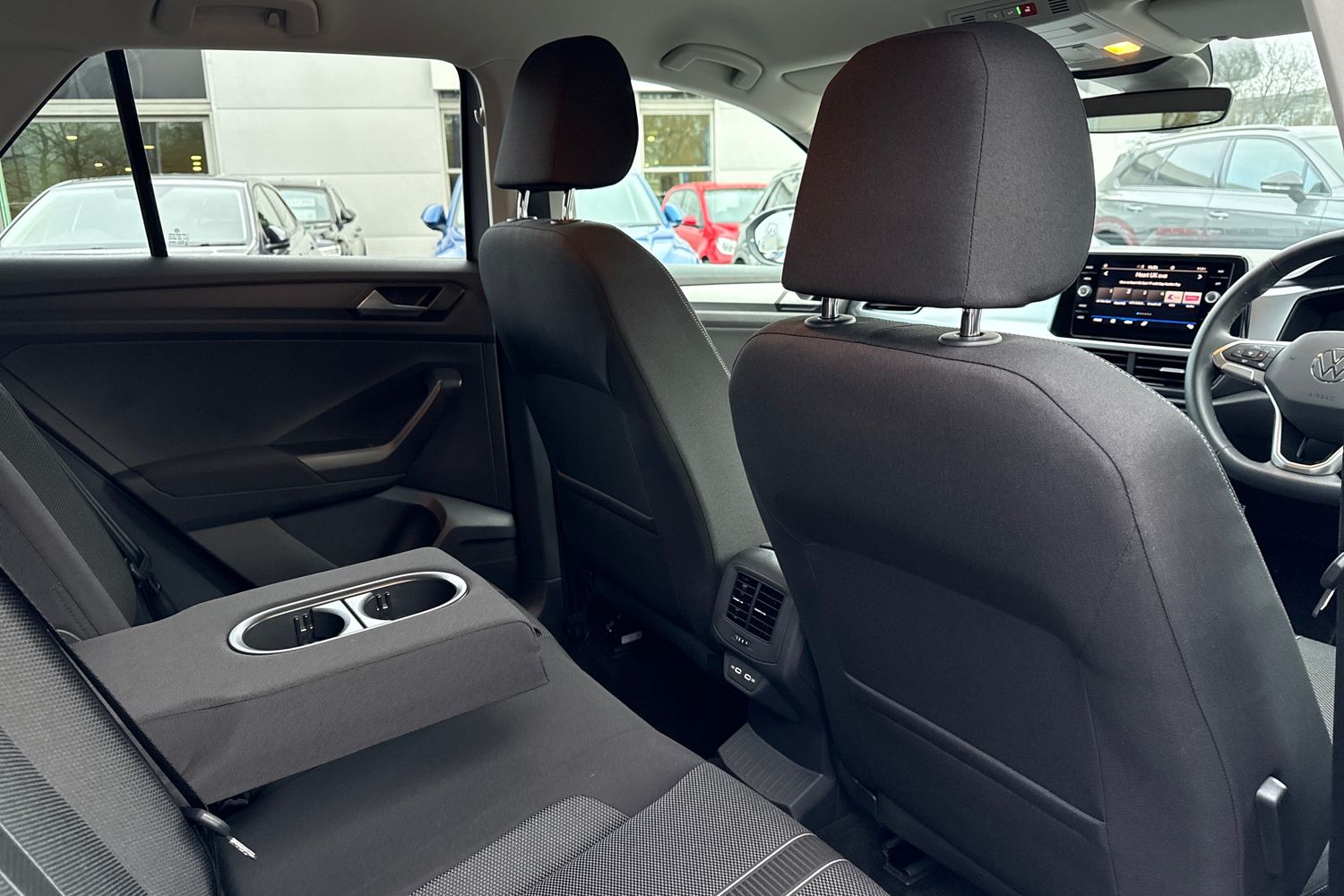 Used Volkswagen T-Roc 2025 for sale - 76876103: Photo 35