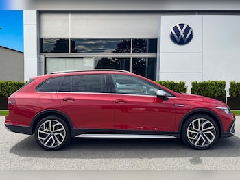 Used Volkswagen Golf 2022 for sale - 79112199: Photo