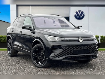 2025 - 1.5 TSI eHybrid 19.7kWh R-Line DSG Euro 6 (s/s) 5dr