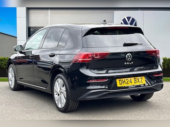Used Volkswagen Golf 2024 for sale - 79551620: Photo
