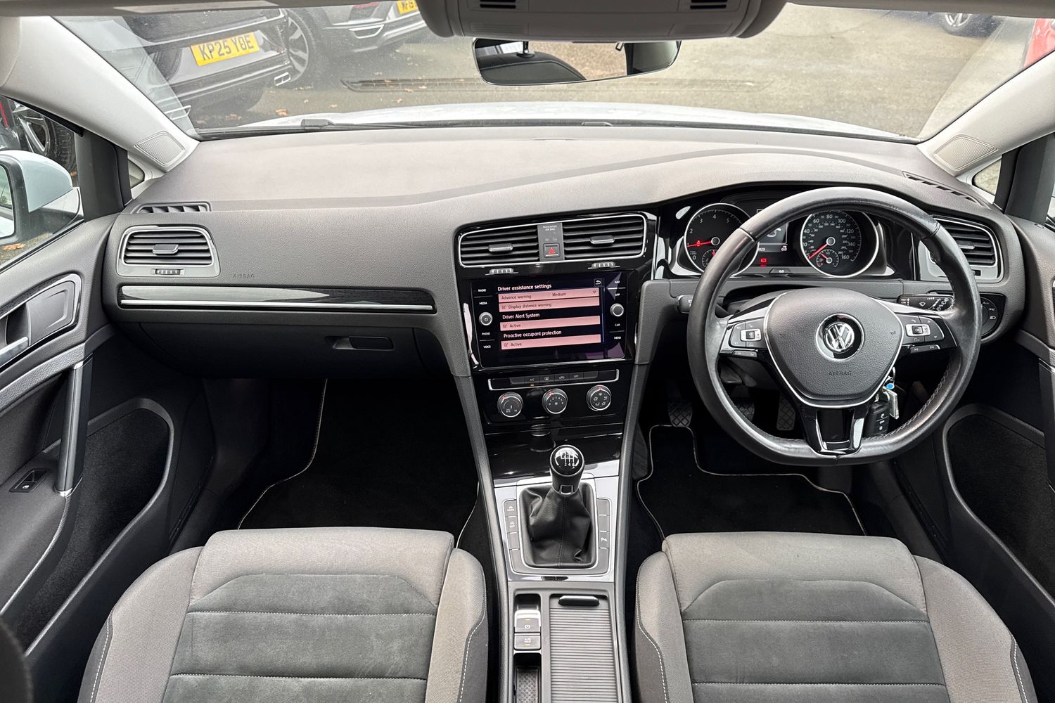 Used Volkswagen Golf 2017 for sale - 76502856: Photo 34