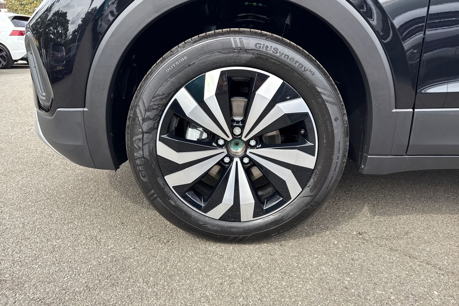 Used Volkswagen T-Cross 2025 for sale - 76421354: Photo 9