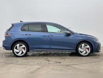 Used Volkswagen Golf 2025 for sale - 79112310: Photo