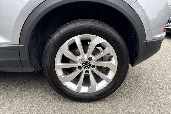 Used Volkswagen T-Roc 2023 for sale - 76274760: Photo 12
