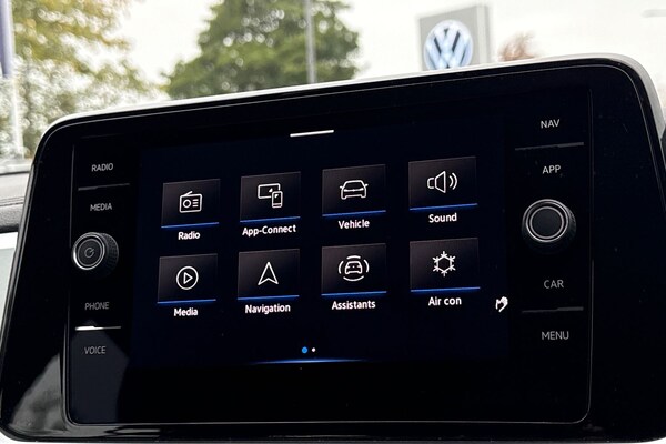 Used Volkswagen T-Roc 2023 for sale - 76274760: Photo 17