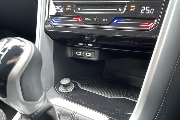 Used Volkswagen T-Roc 2023 for sale - 76274760: Photo 34