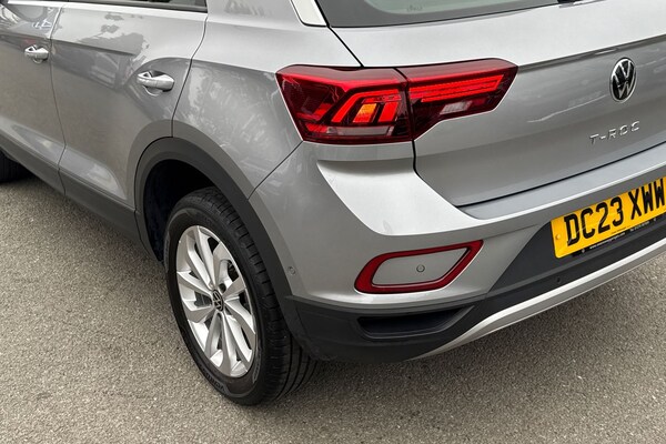 Used Volkswagen T-Roc 2023 for sale - 76274760: Photo 8