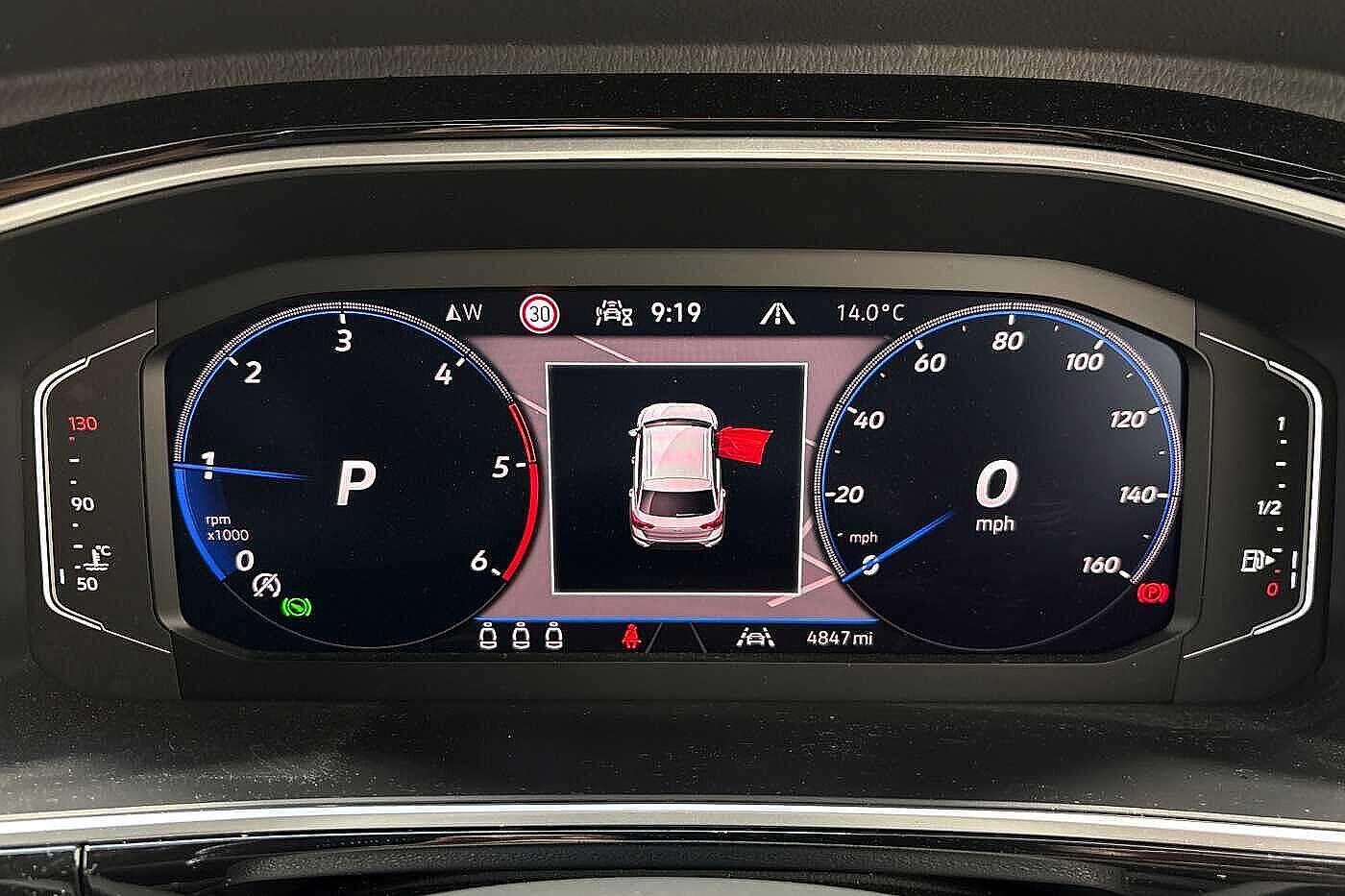 Used Volkswagen T-Roc 2025 for sale - 76469354: Photo 11