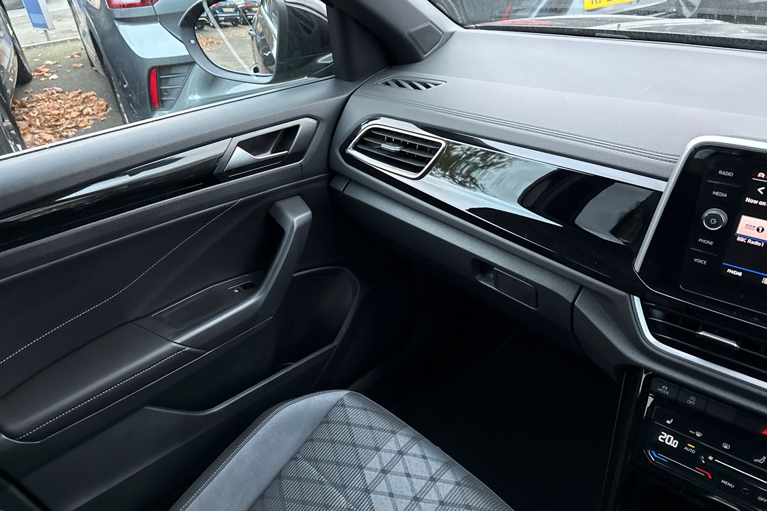 Used Volkswagen T-Roc 2025 for sale - 76469354: Photo 20