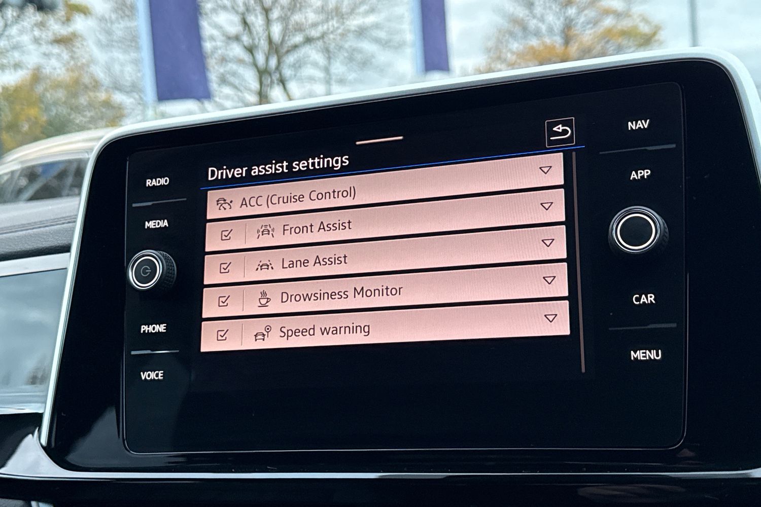 Used Volkswagen T-Roc 2025 for sale - 76469354: Photo 31