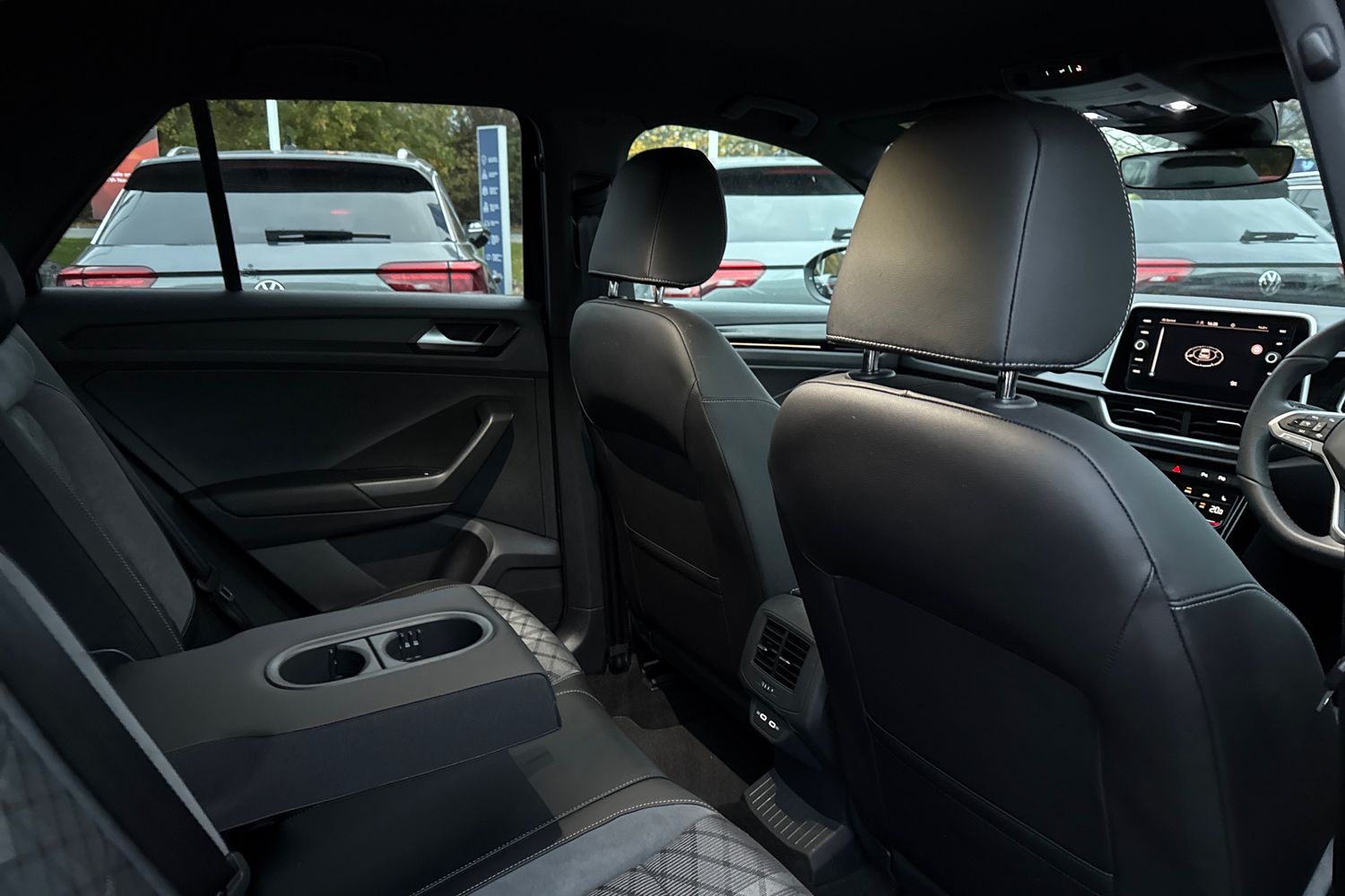 Used Volkswagen T-Roc 2025 for sale - 76469354: Photo 38