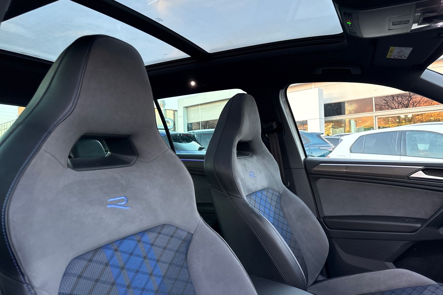 Used Volkswagen Tiguan 2023 for sale - 76968060: Photo 24