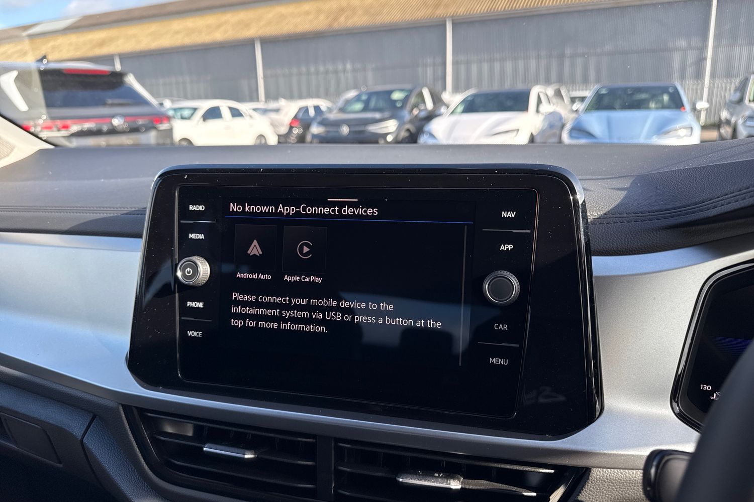 Used Volkswagen T-Roc 2025 for sale - 76416617: Photo 16