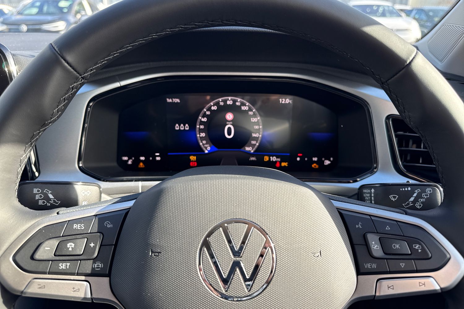 Used Volkswagen T-Roc 2025 for sale - 76416617: Photo 30