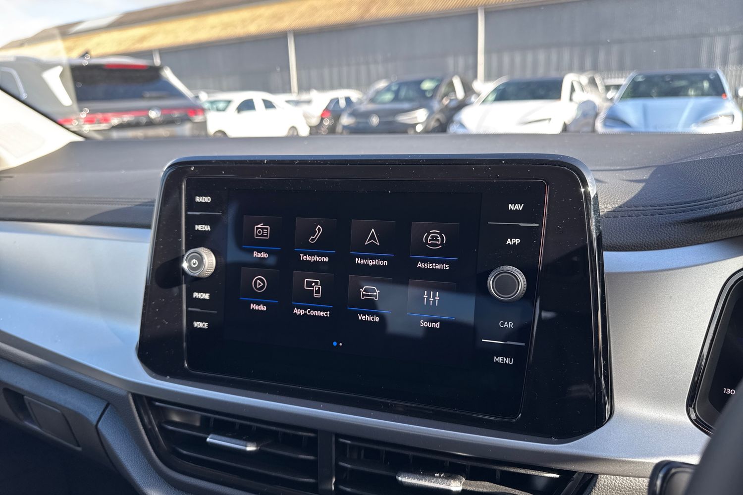 Used Volkswagen T-Roc 2025 for sale - 76416617: Photo 37