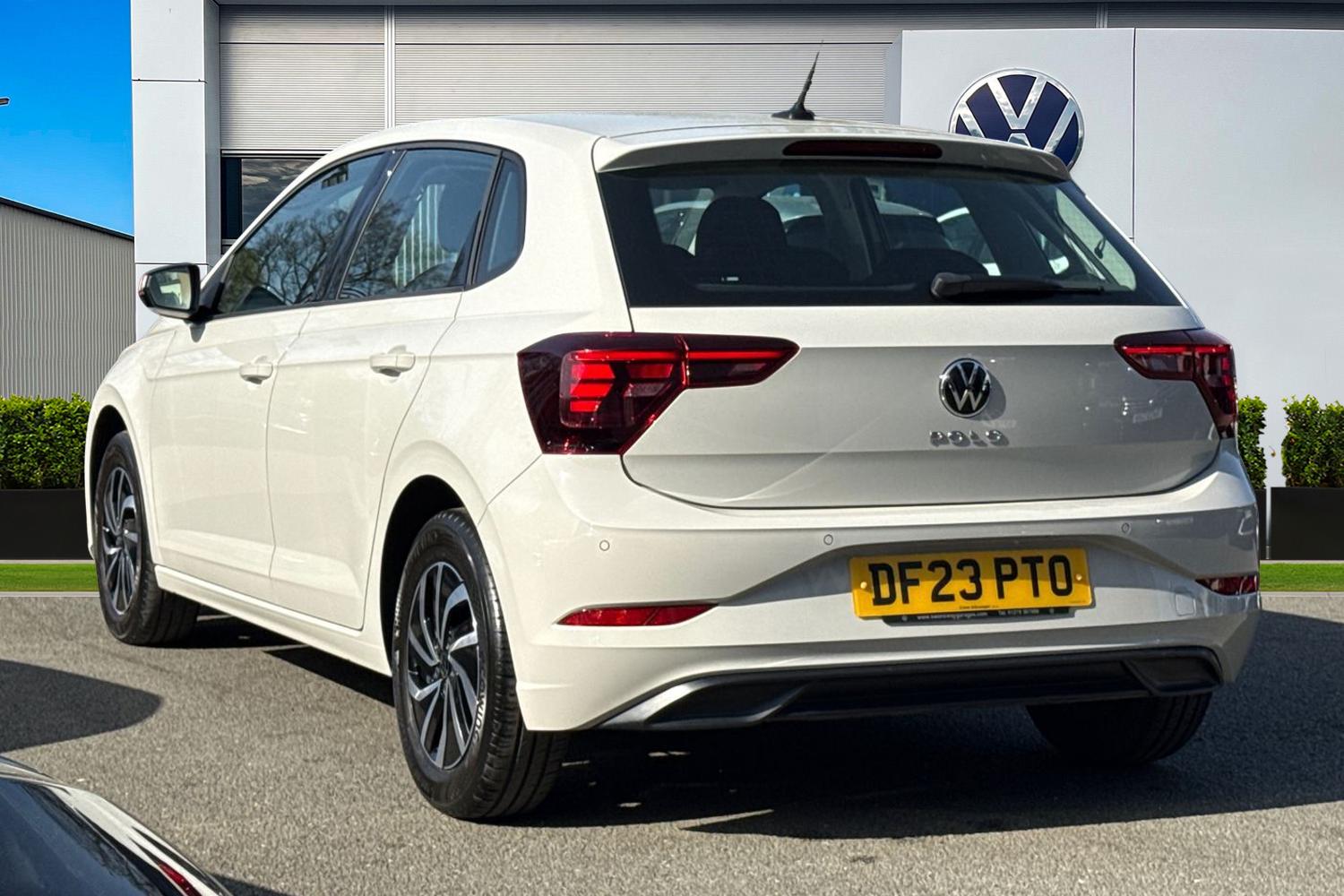 Used Volkswagen Polo 2023 for sale - 78189841: Photo 2