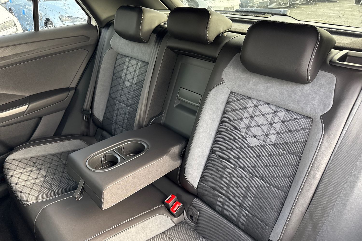 Used Volkswagen T-Roc 2025 for sale - 76405862: Photo 18