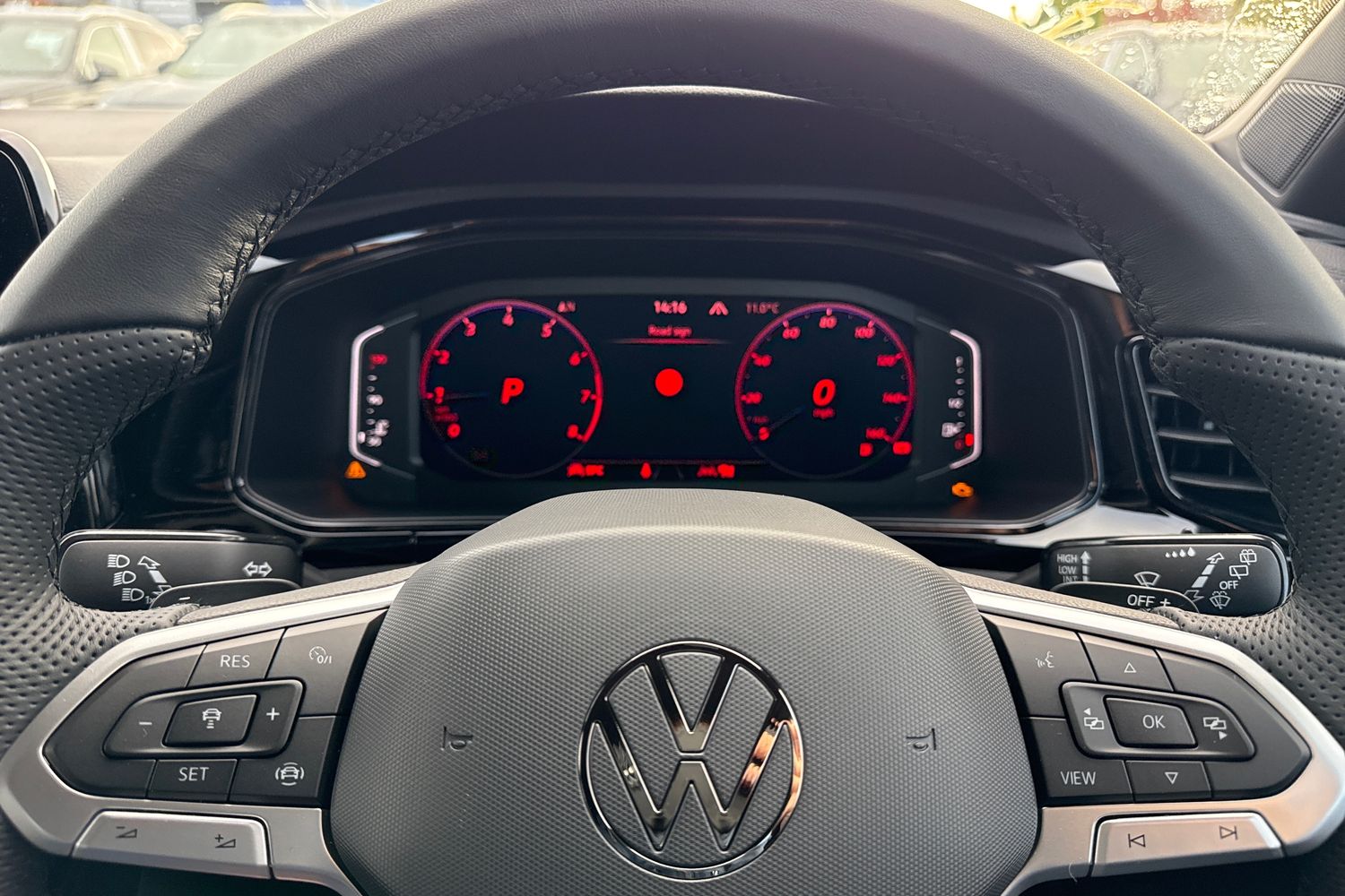 Used Volkswagen T-Roc 2025 for sale - 76405862: Photo 32