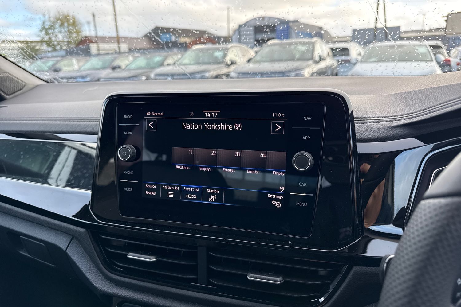 Used Volkswagen T-Roc 2025 for sale - 76405862: Photo 44