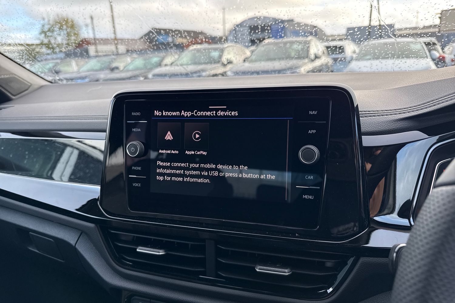 Used Volkswagen T-Roc 2025 for sale - 76405862: Photo 47