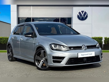 Volkswagen - Golf