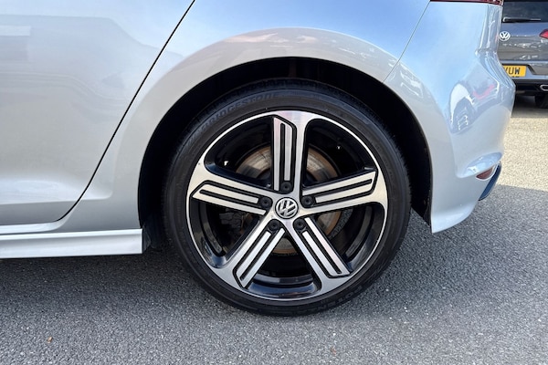 Used Volkswagen Golf 2015 for sale - 76182151: Photo 23