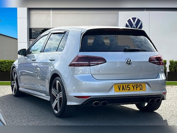 Used Volkswagen Golf 2015 for sale - 76182151: Photo 2