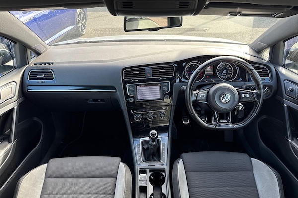 Used Volkswagen Golf 2015 for sale - 76182151: Photo 34