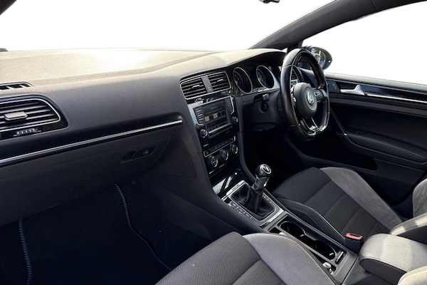 Used Volkswagen Golf 2015 for sale - 76182151: Photo 9