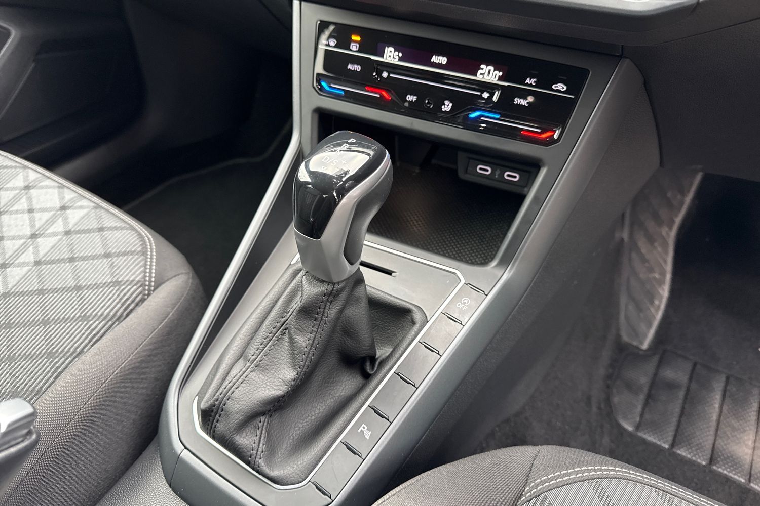 Used Volkswagen Polo 2022 for sale - 77076787: Photo 22