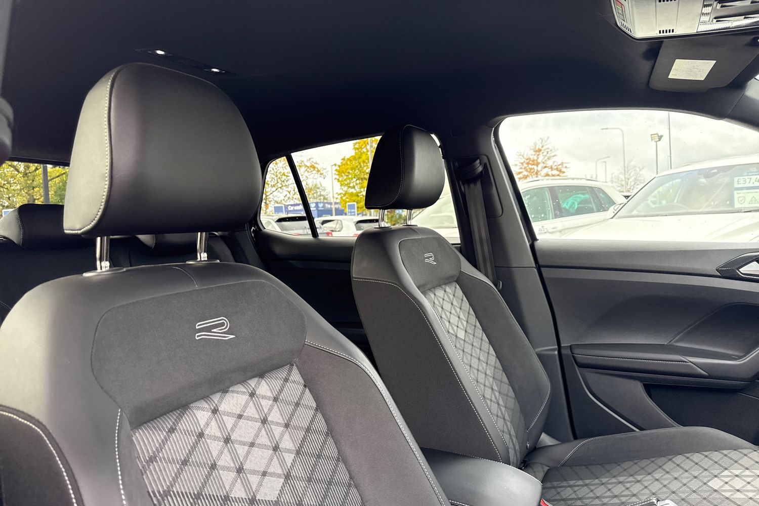 Used Volkswagen T-Cross 2024 for sale - 76385533: Photo 24