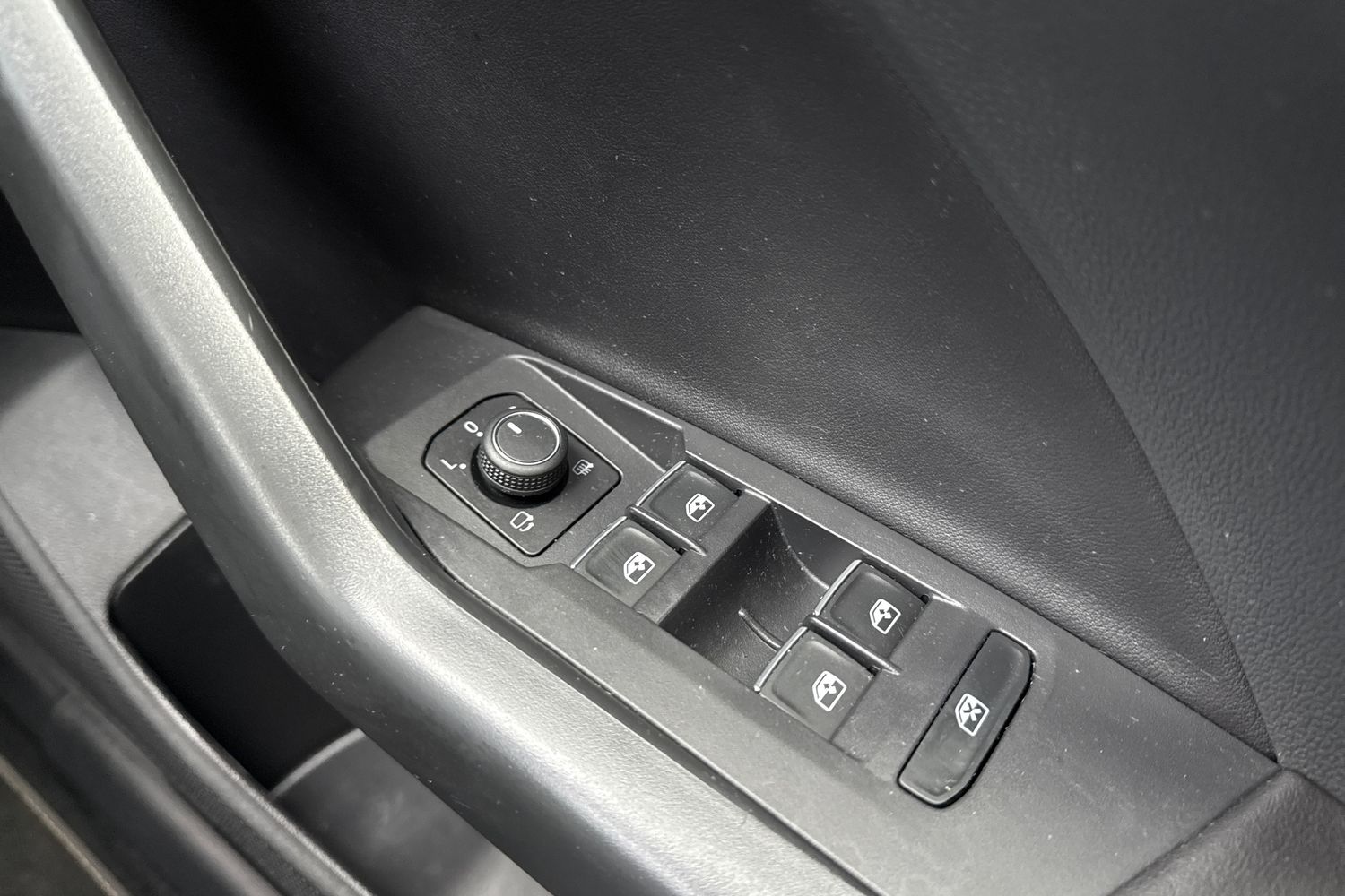 Used Volkswagen T-Cross 2024 for sale - 76385533: Photo 25