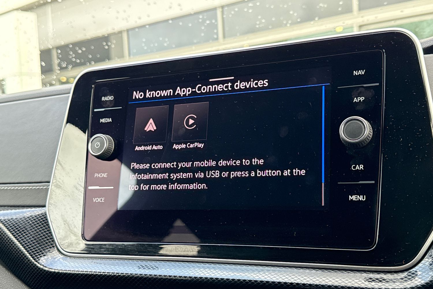 Used Volkswagen T-Cross 2024 for sale - 76385533: Photo 30