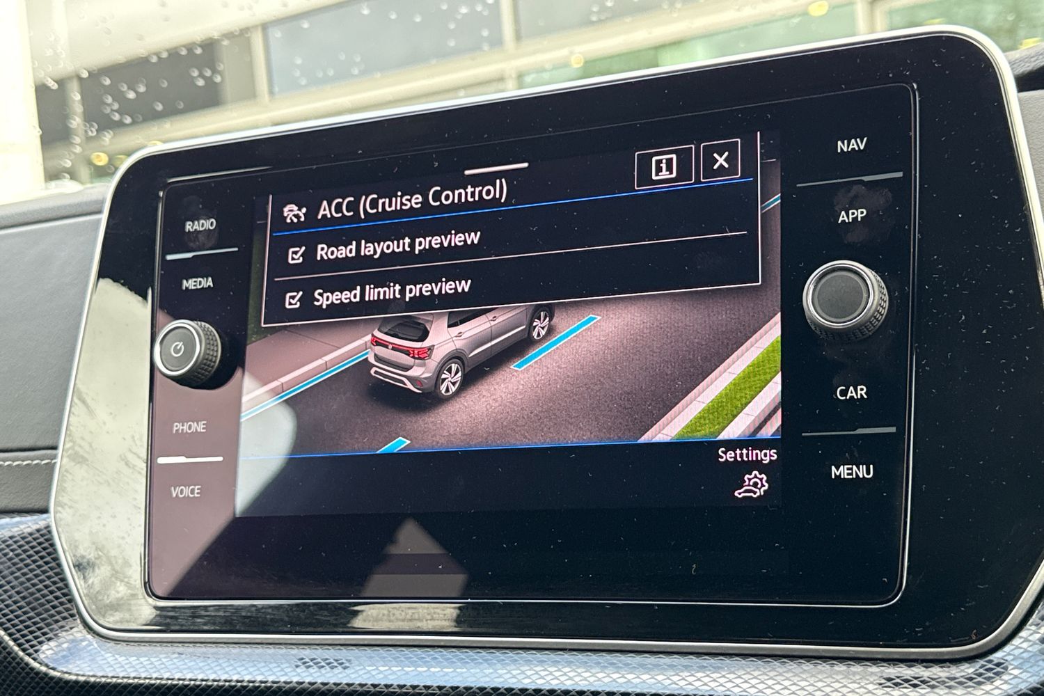 Used Volkswagen T-Cross 2024 for sale - 76385533: Photo 31