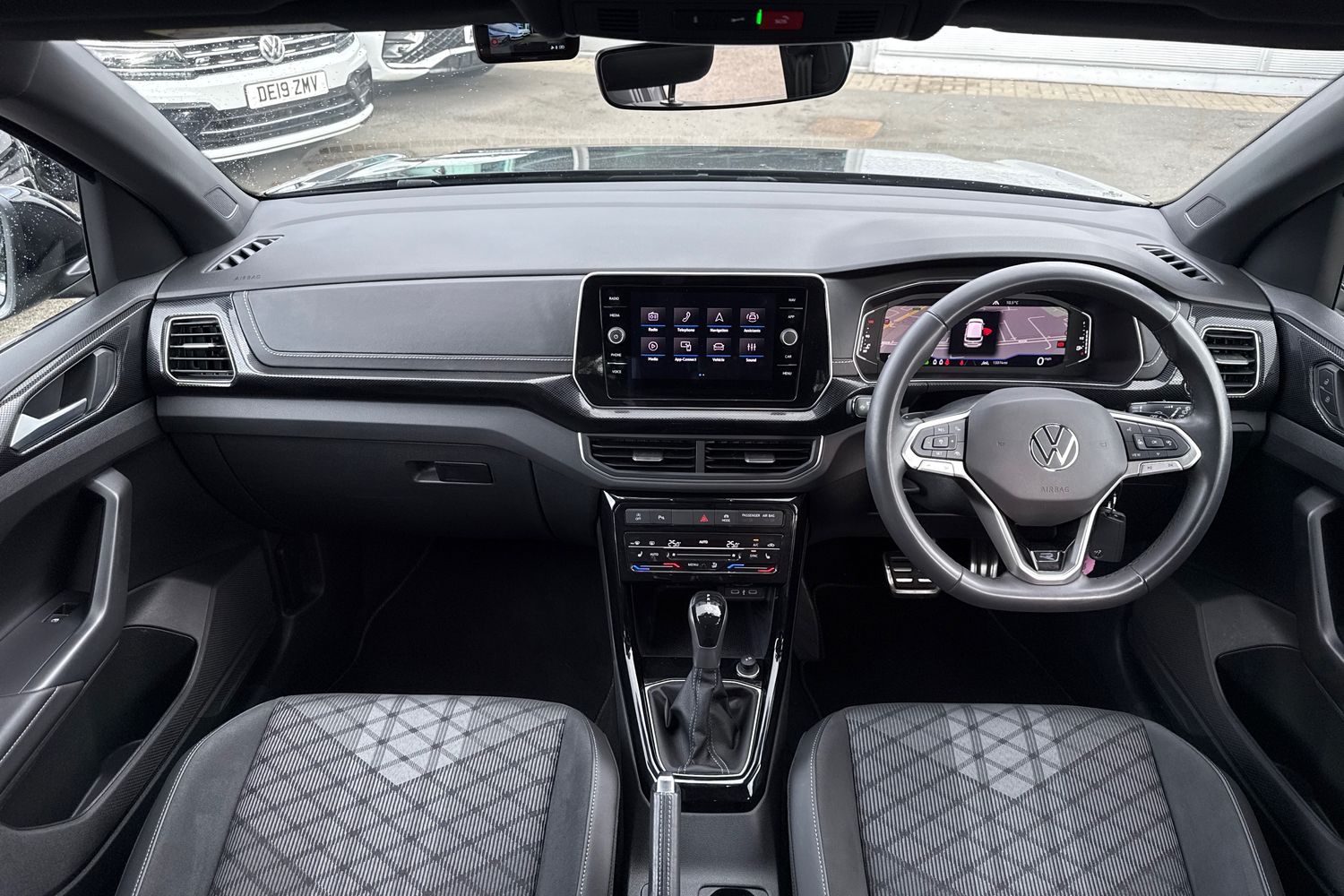 Used Volkswagen T-Cross 2024 for sale - 76385533: Photo 42