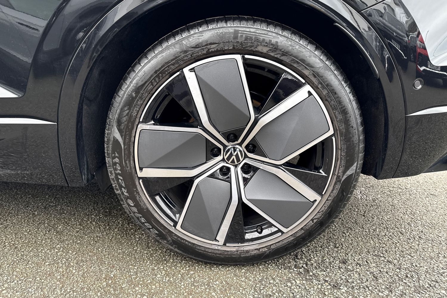 Used Volkswagen Touareg 2025 for sale - 77541015: Photo 12