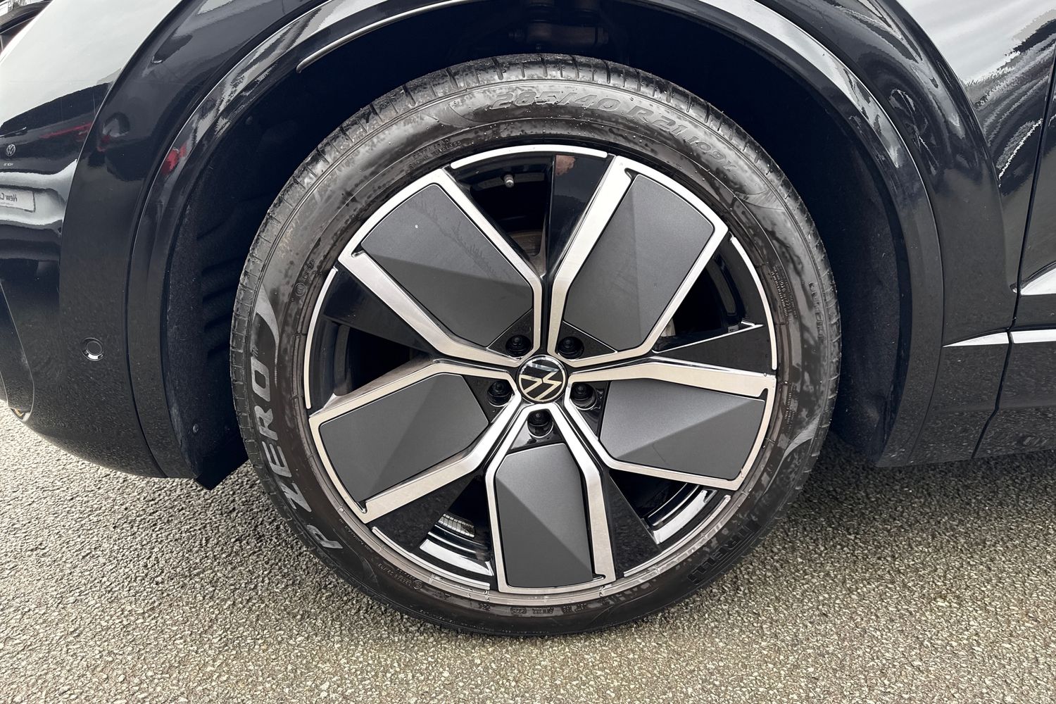 Used Volkswagen Touareg 2025 for sale - 77541015: Photo 13