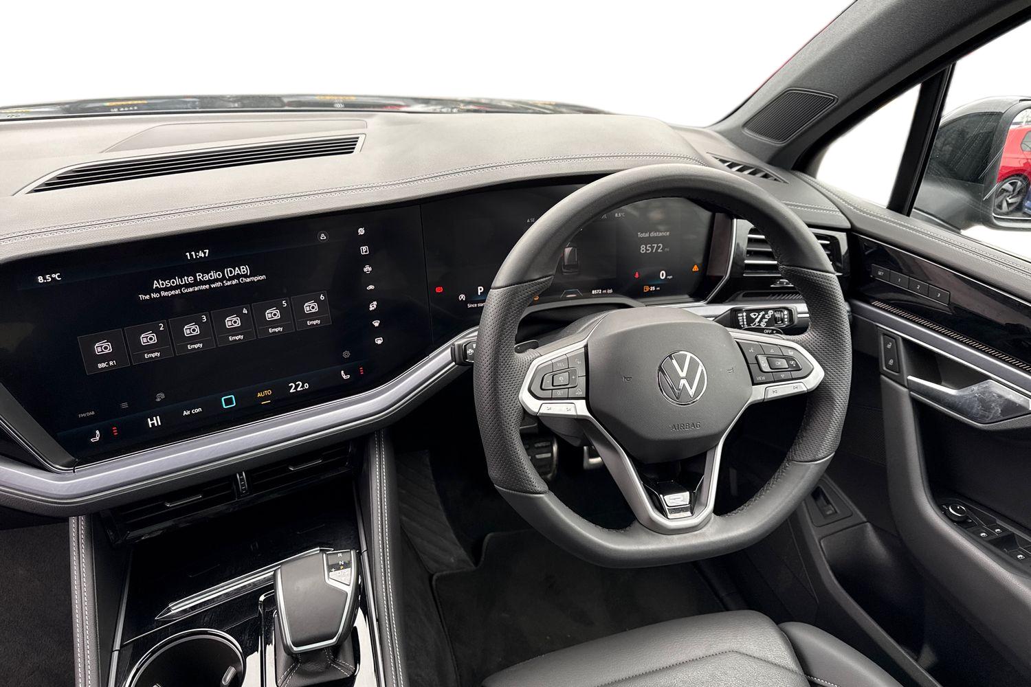 Used Volkswagen Touareg 2025 for sale - 77541015: Photo 18