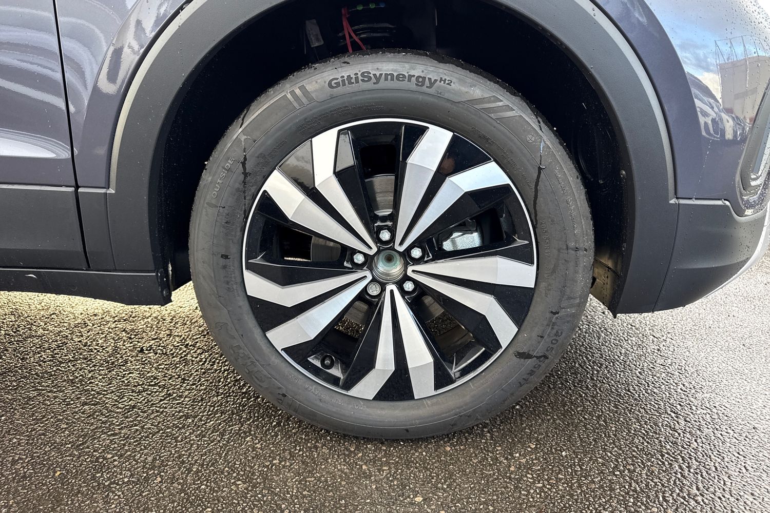 Used Volkswagen T-Cross 2025 for sale - 76405847: Photo 12