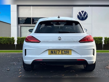 Used Volkswagen Scirocco 2017 for sale - 76909476: Photo