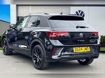 Used Volkswagen T-Roc 2024 for sale - 79551639: Photo