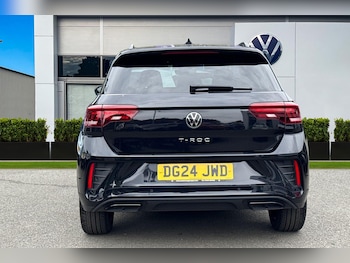 Used Volkswagen T-Roc 2024 for sale - 79551639: Photo