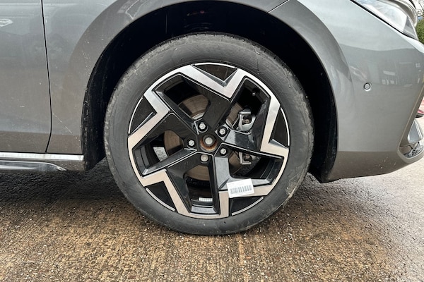 Used Volkswagen Passat 2025 for sale - 75819387: Photo 12