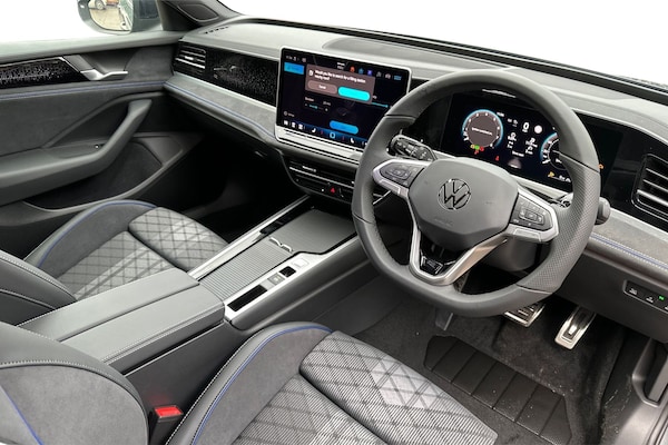Used Volkswagen Passat 2025 for sale - 75819387: Photo 13