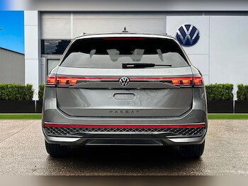Used Volkswagen Passat 2025 for sale - 75819387: Photo