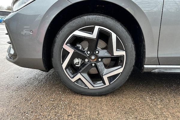 Used Volkswagen Passat 2025 for sale - 75819387: Photo 9